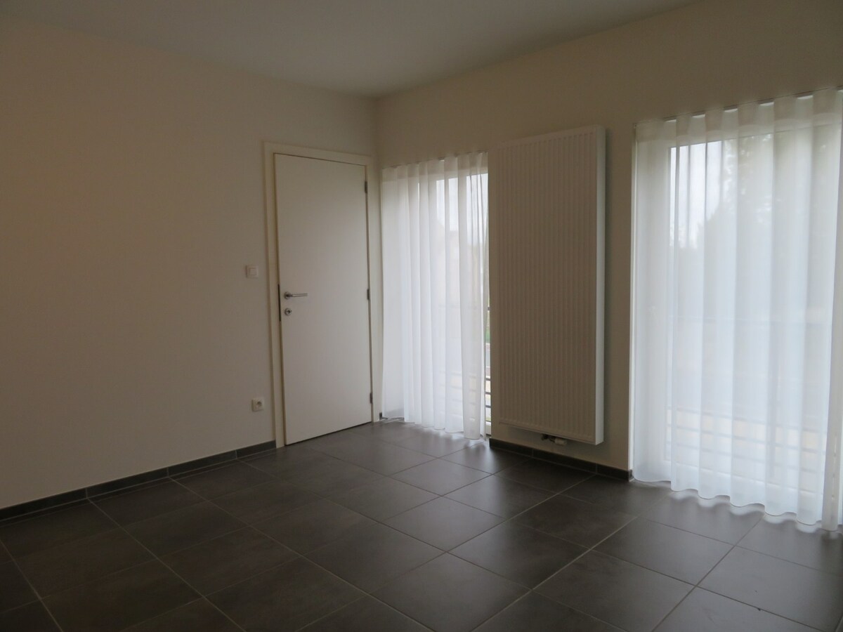 Recent appartement landelijk gelegen op de 1ste en 2de verdieping te Dilsen-Stokkem! 