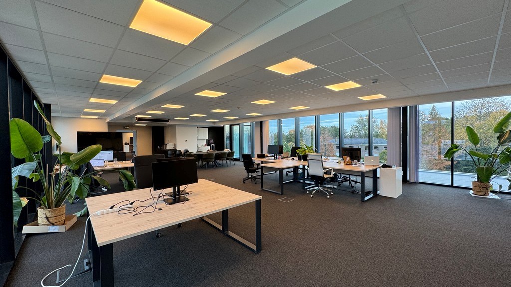 Mooi ingerichte kantoren te huur op zichtlocatie in Sint-Martens-Latem