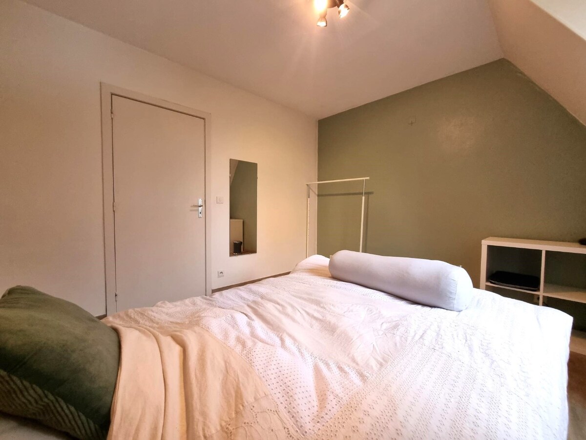 Zeer aangenaam gelegen halfopen woning te Dudzele 