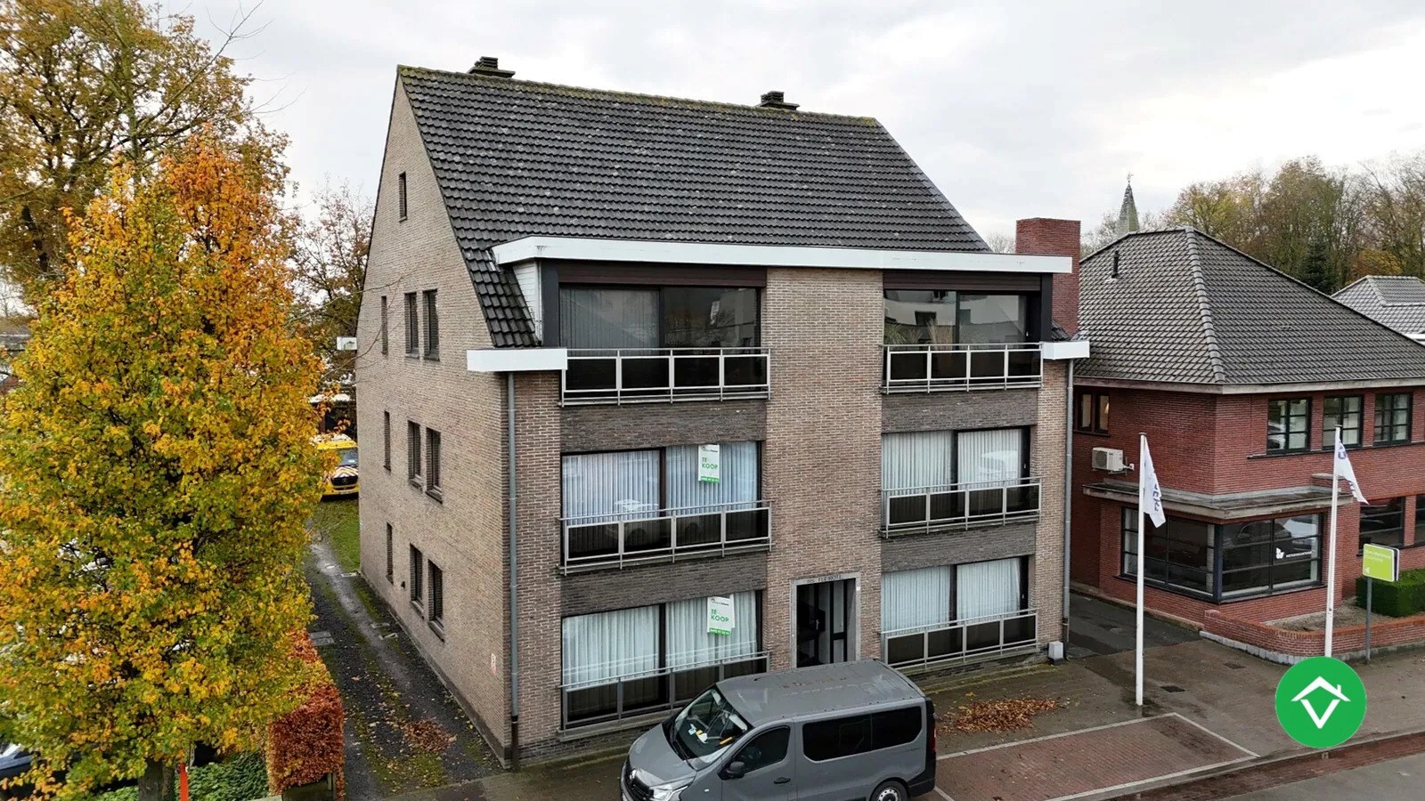 Appartement met 2 slaapkamers en garage in centrum Koekelare 
