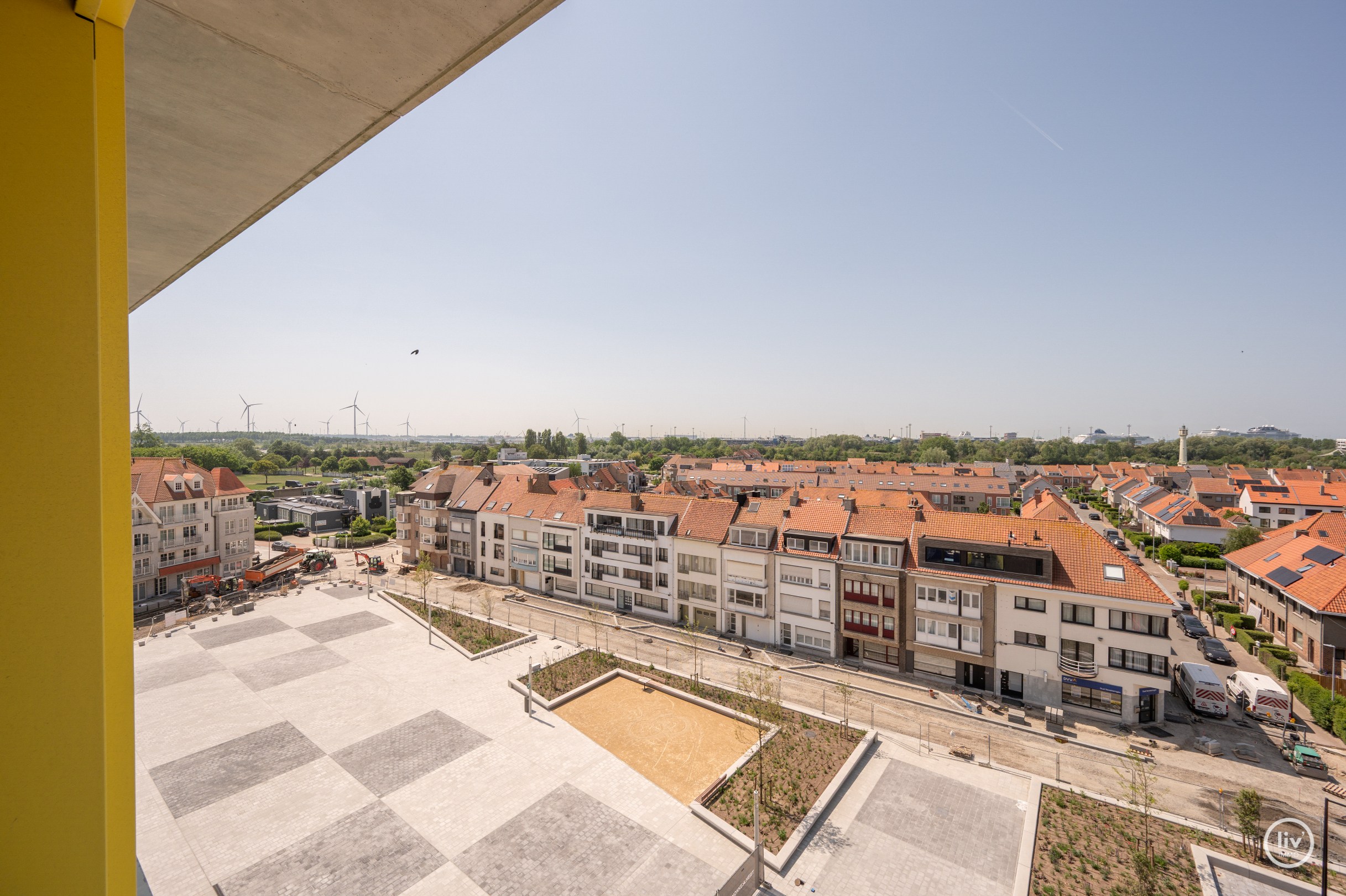 Volledig instapklaar nieuwbouw-appartement voorzien van een gevelbreedte van 10m: Opendeurdag  Zondag 4/01 (14u tot 17u). 