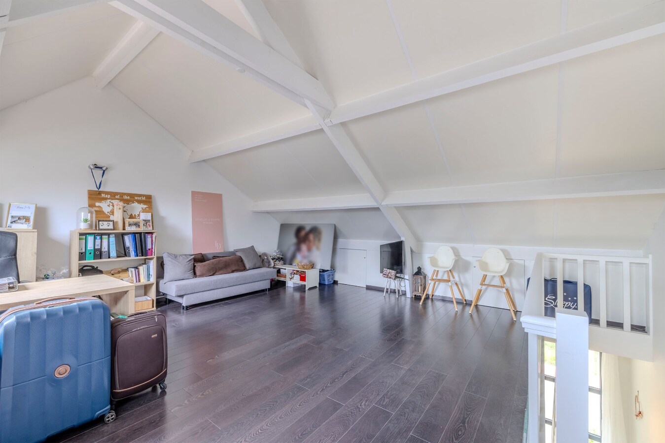 Instapklare, energiezuinige woning - 4 slpks - tuin - zwembad 