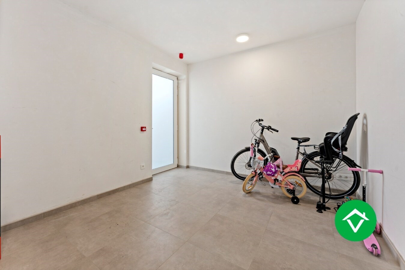 Appartement met autostandplaats te Leke 
