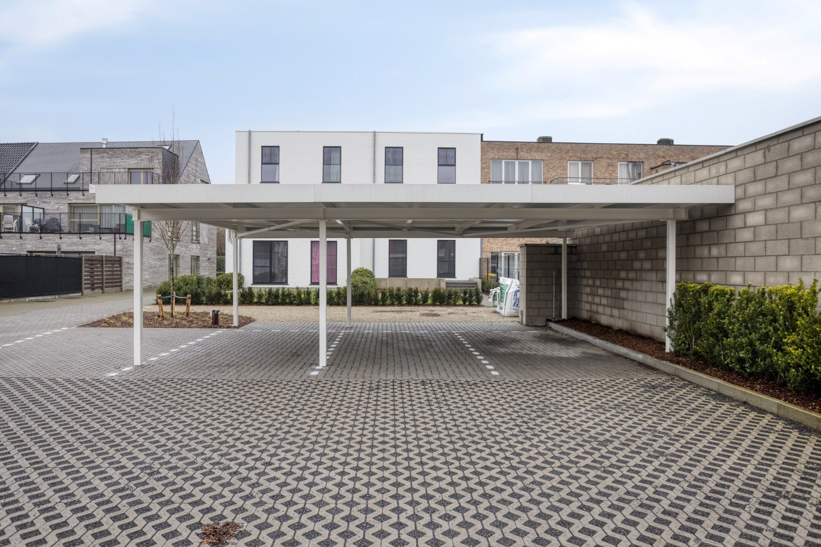 Recent en energiezuinig gelijkvloers appartement met 2 slpk. en tuin in Geel-centrum! 