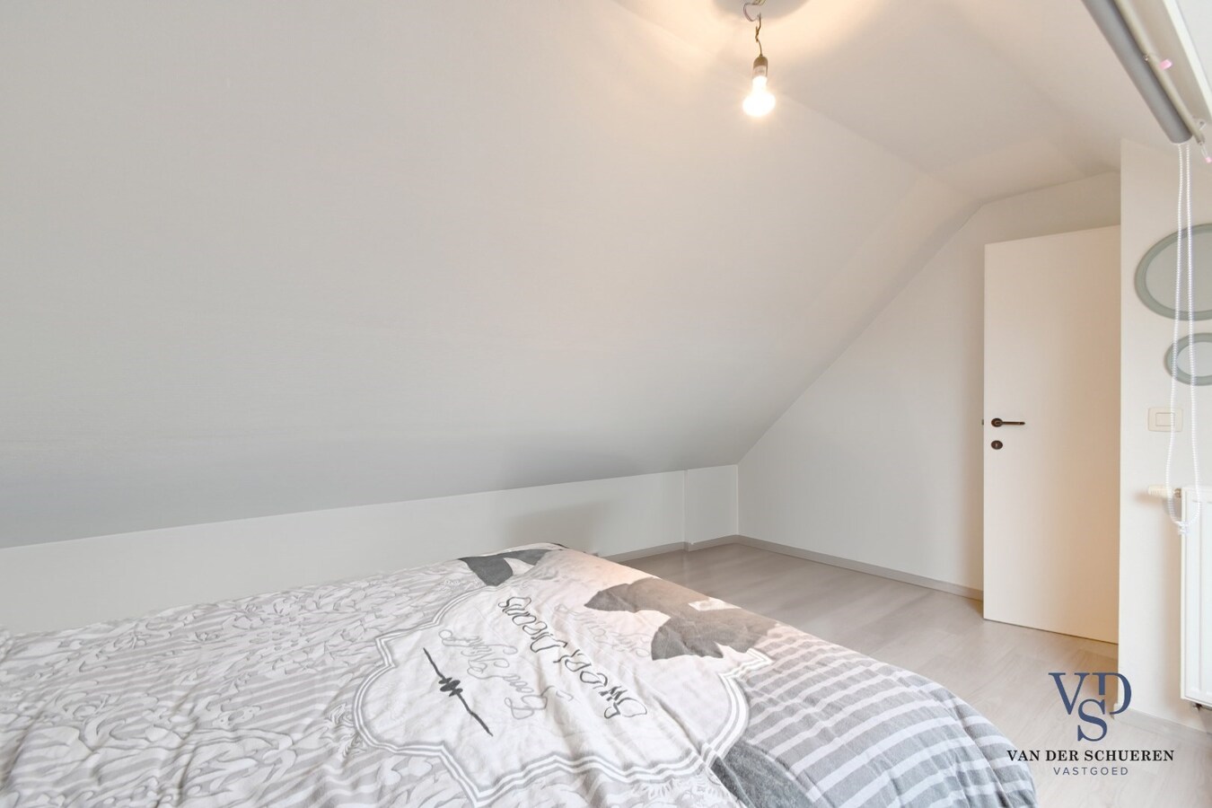 Gezellige woning (met garage achteraan). 