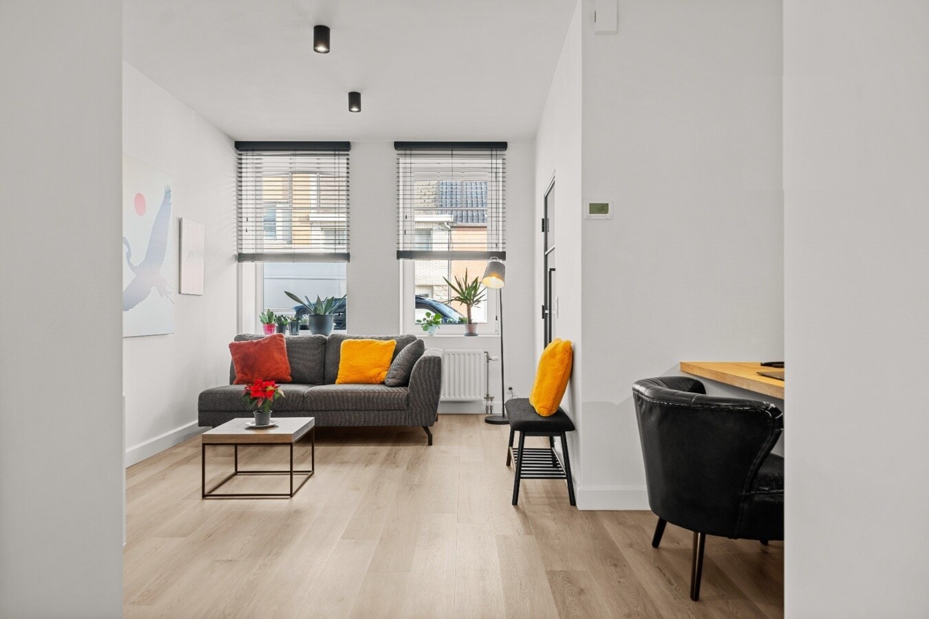 Mooi gerenoveerde woning met terrastuin *** PAS VRIJ VANAF 1 JANUARI, NIET VROEGER! 