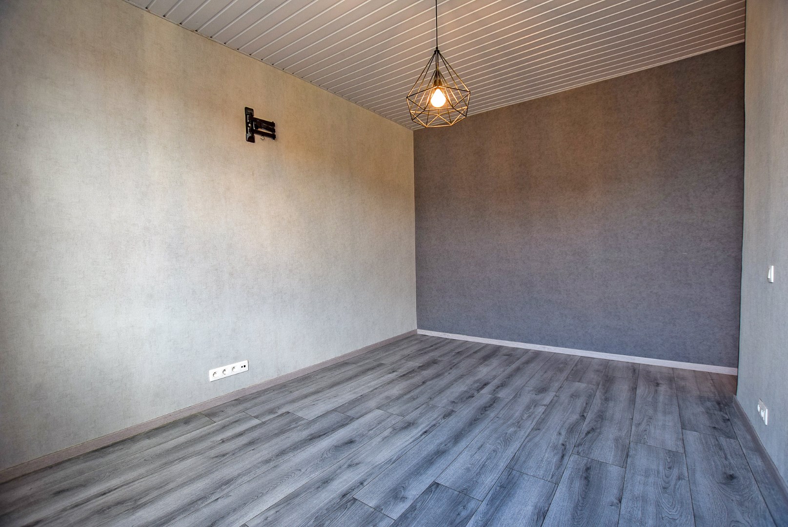 Ruime rijwoning op 271m² met 3 slaapkamers te Adinkerke (De Panne)! 