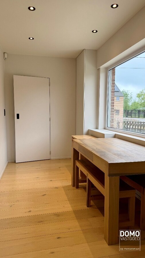 Instapklare moderne gezinswoning met zuidgerichte tuin en knappe afwerking in Hasselt 