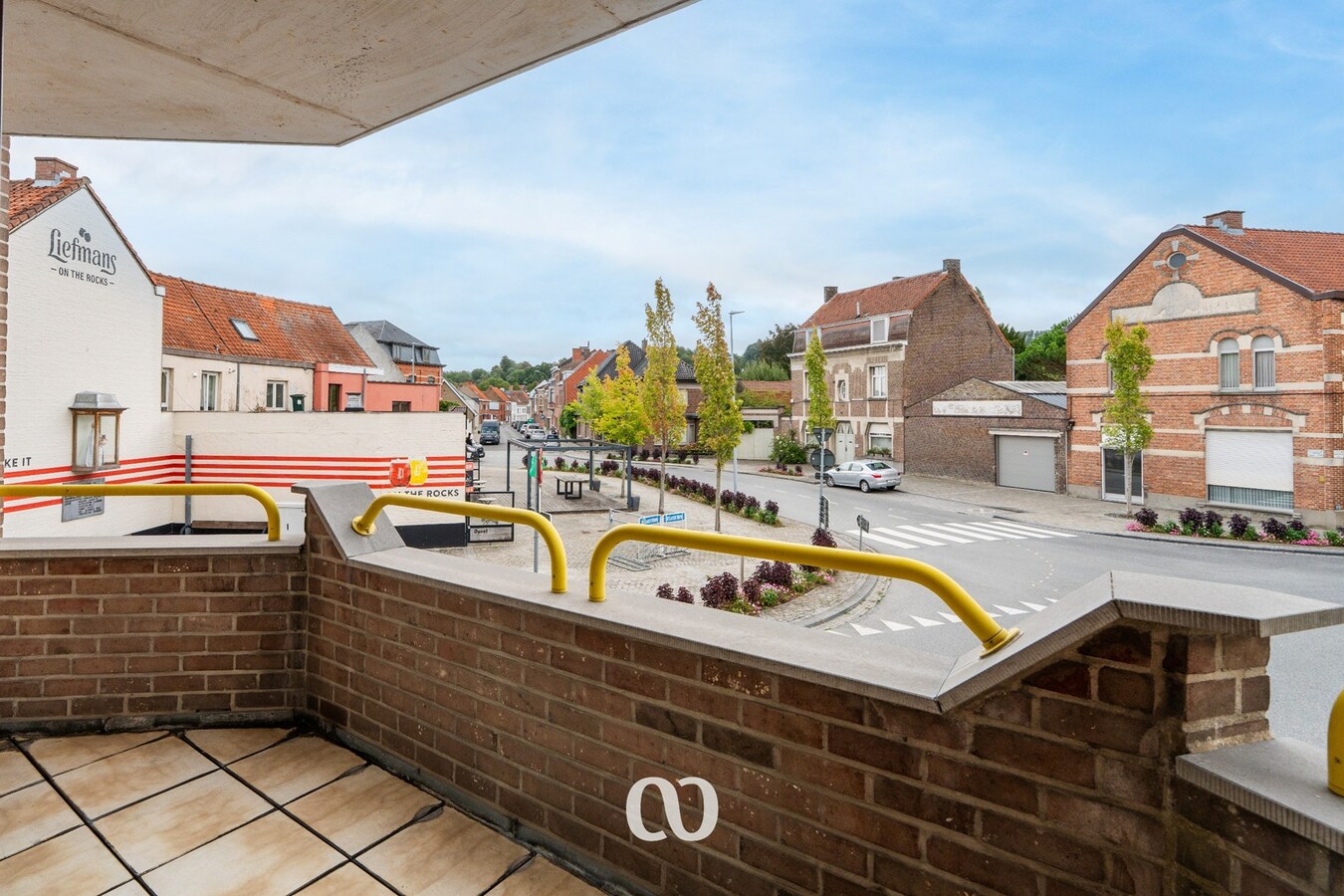 Gezellig en lichtrijk appartement met garage in het centrum van Oudenaarde 