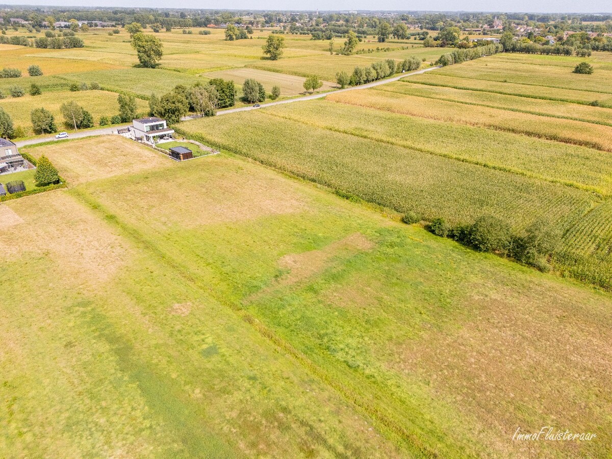 Terrain à bâtir situé au calme avec un pré attenant d'environ 4.850 m² à Lokeren 