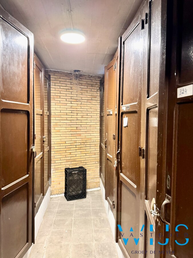 Zeer ruim karaktervol appartement te Gent ! 