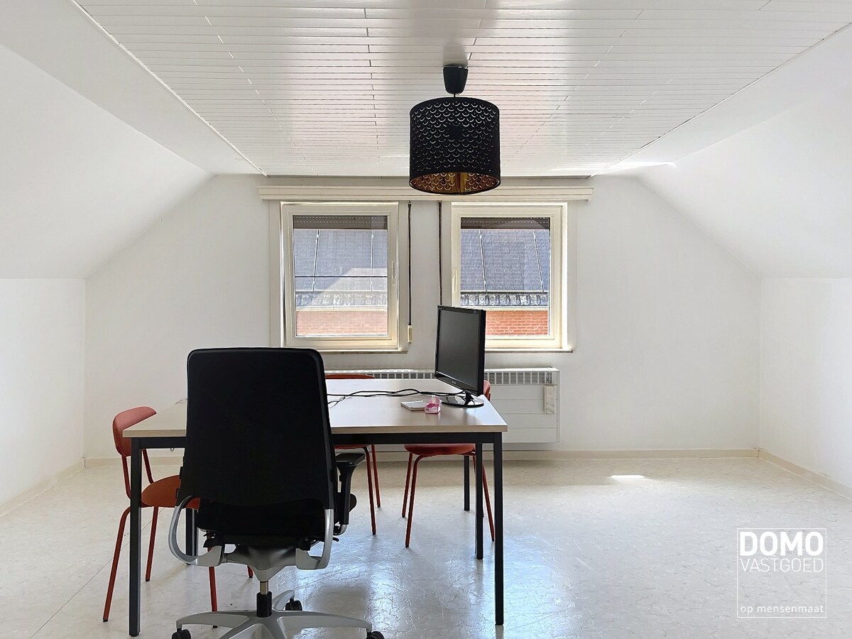 Gerenoveerde open bebouwing met tuin gelegen te Hasselt 