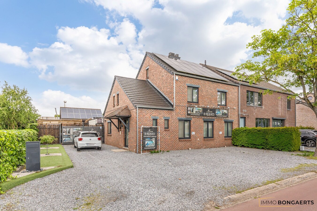 Exclusieve woning met volledig uitgeruste wellnesspraktijk nabij Hasselt 