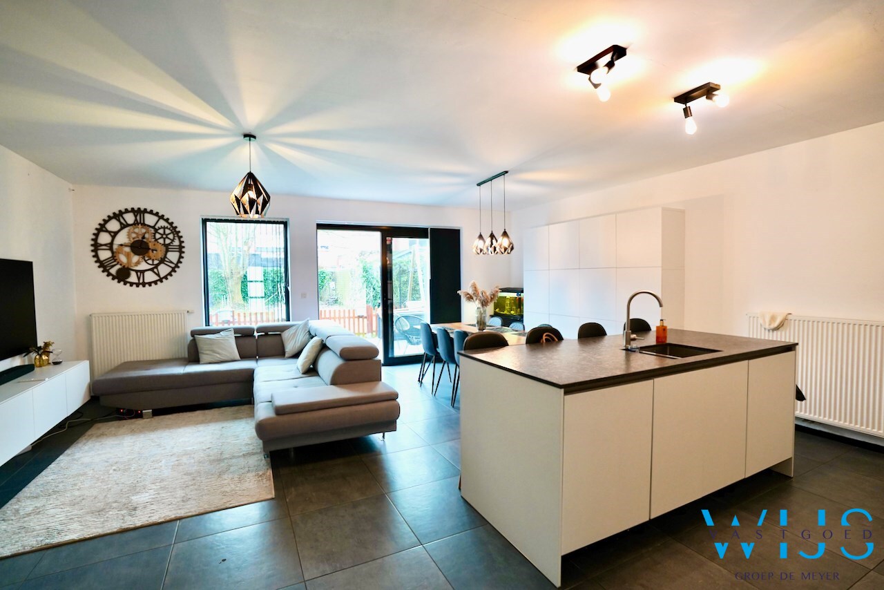 Instapklaar &amp; energiezuinig woonhuis te Zelzate ! 