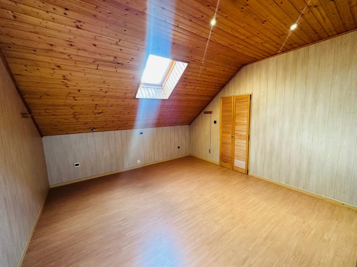 Eigentijdse vrijstaande woning te Peer 