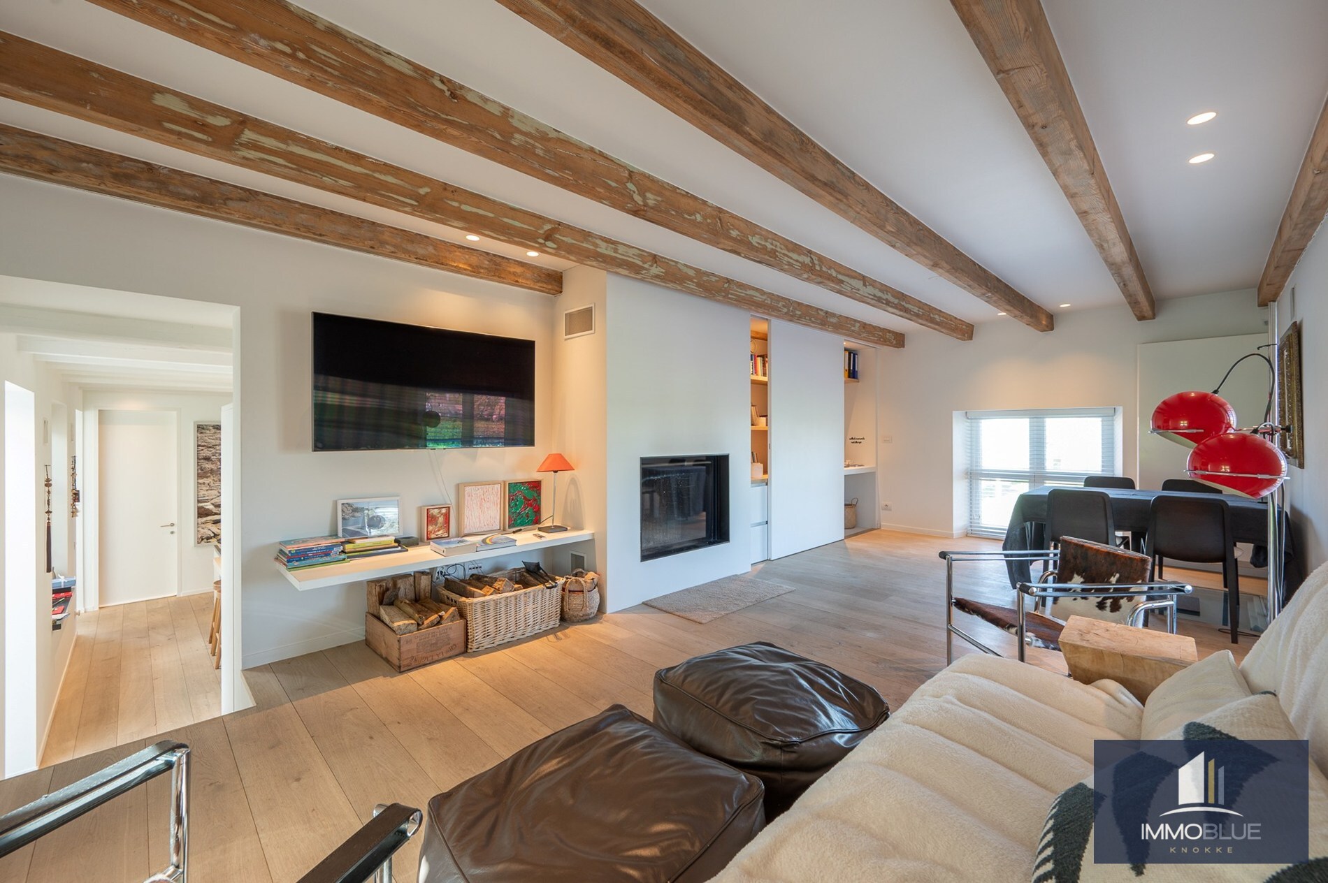 Uniek eigendom met adembenemende zichten gelegen op een perceel van ongeveer 3000 m². 