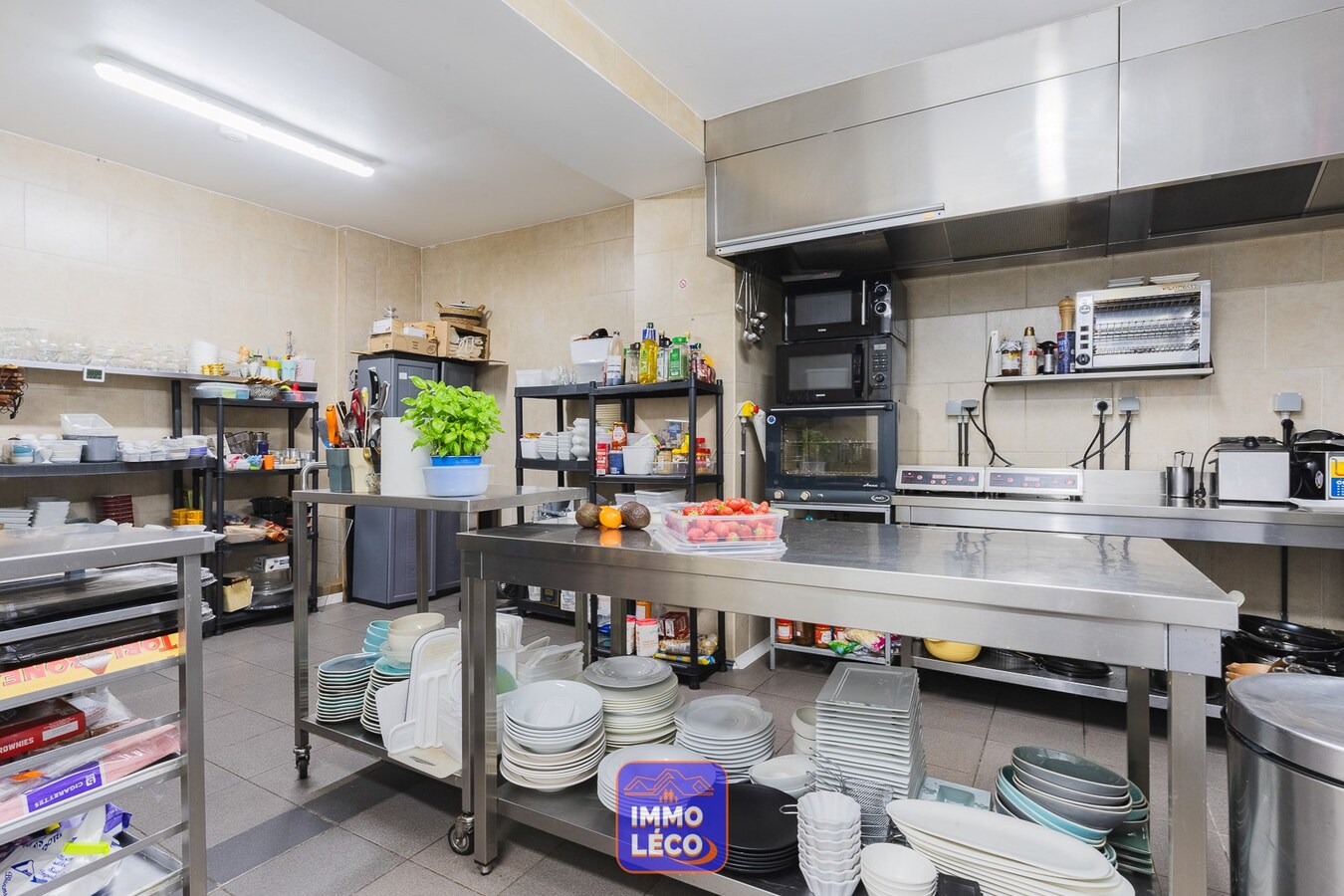 Tea-Room "Fraise &amp; Myrtille" en plein centre-ville, TOP OPPORTUNITE ! 