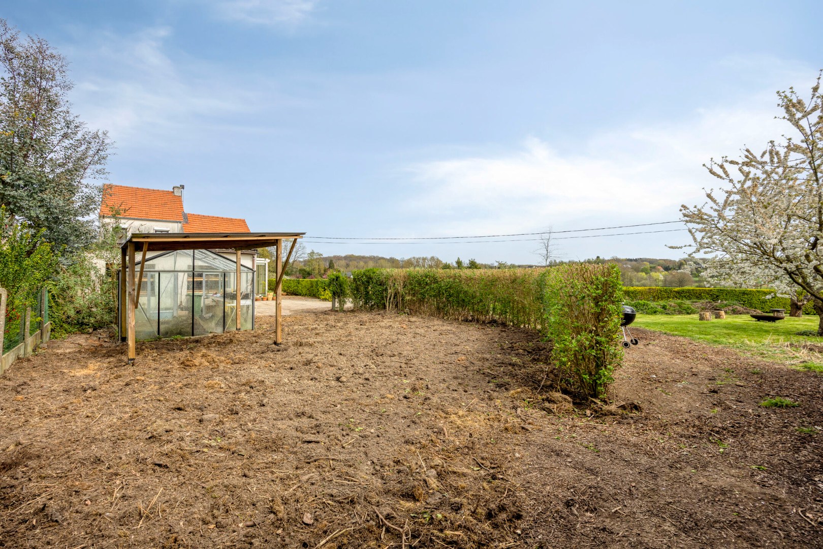 Open bebouwing op unieke locatie in Lubbeek met veel mogelijkheden  – EPC 567 kWh/m² - bewoonbare opp. 144 m² 