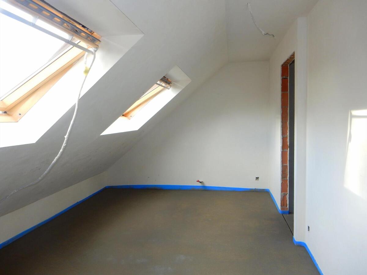 Moderne nieuwbouwwoning met garage 