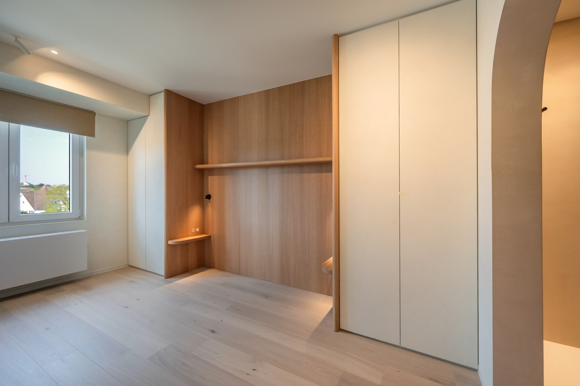 Klassevol appartement gelegen in een charmante villaresidentie in het Zoute. 