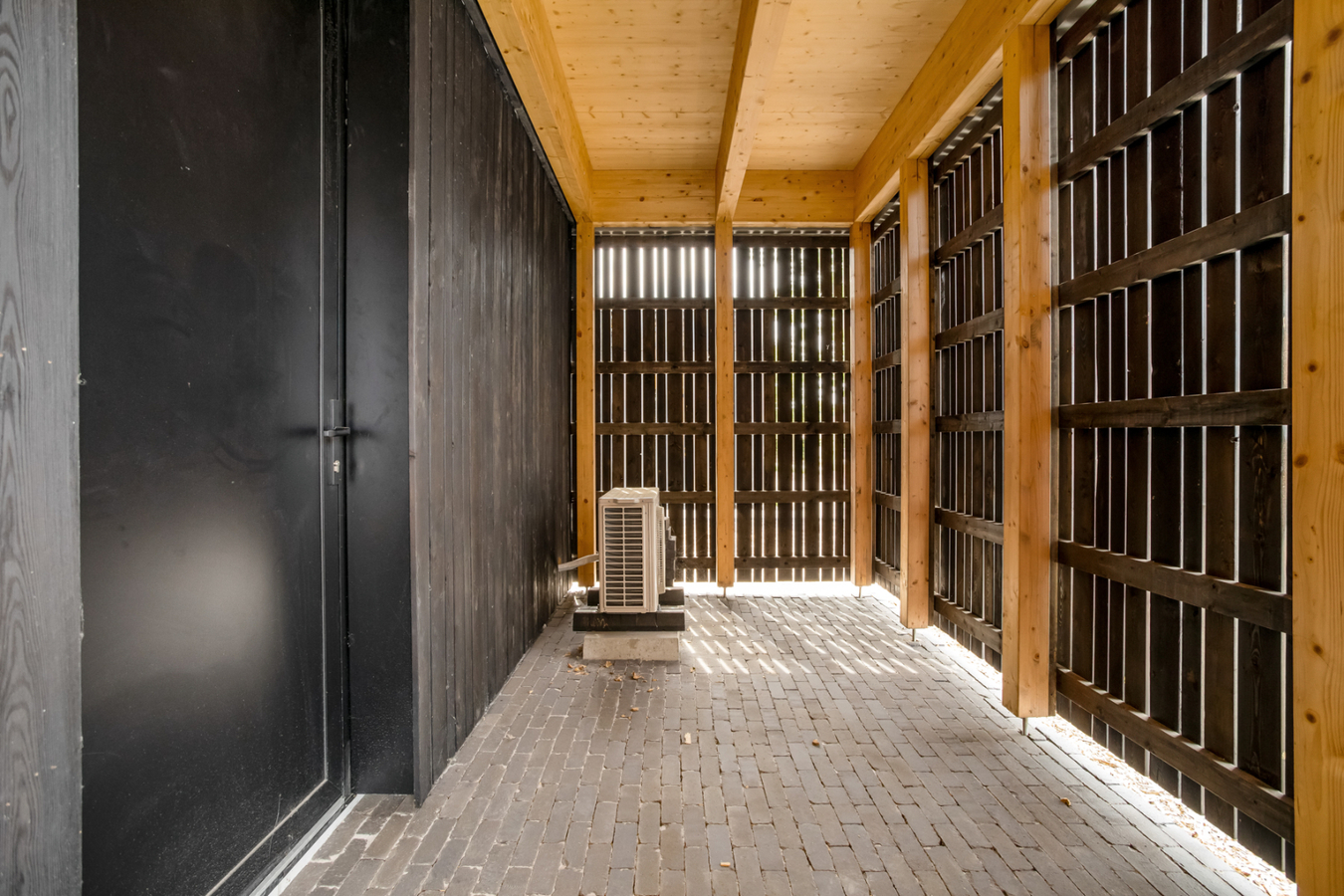 Verkaveling "De Bleeken" omvat 5 moderne BEN-woningen waarvan 4 half-open bebouwingen en 1 open bebouwing. 