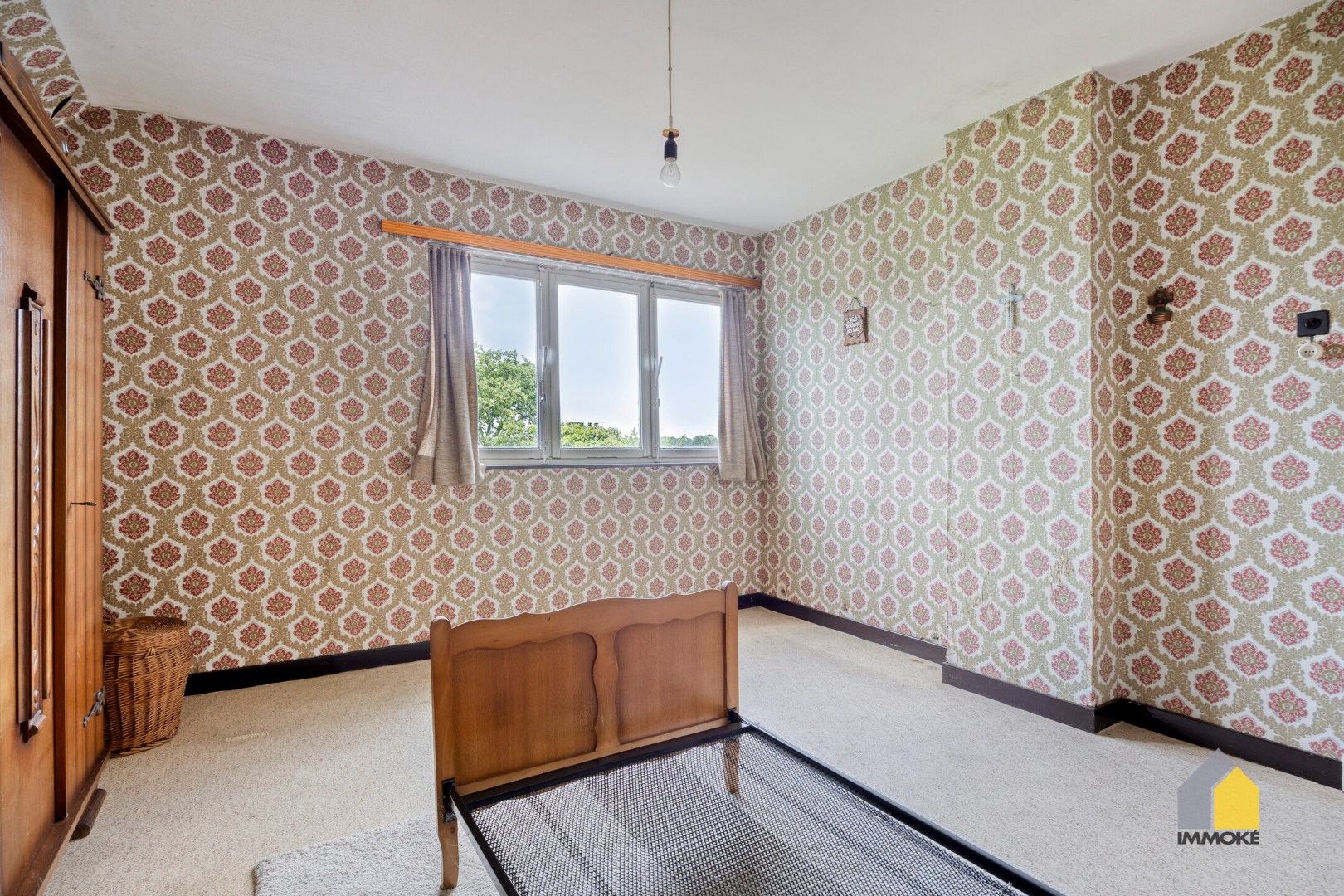 Te renoveren woning met 3 slpks op een perceel van 6 a 44 ca. 