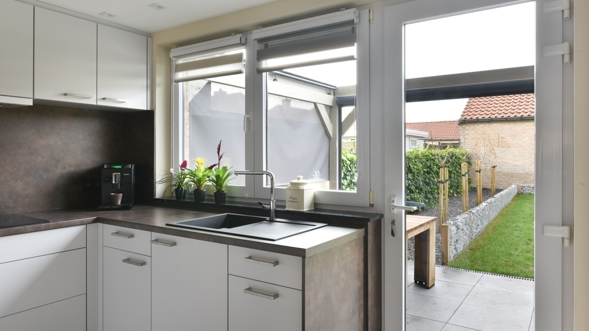 Subliem gelijkvloersappartement met grote tuin - Lissewege 