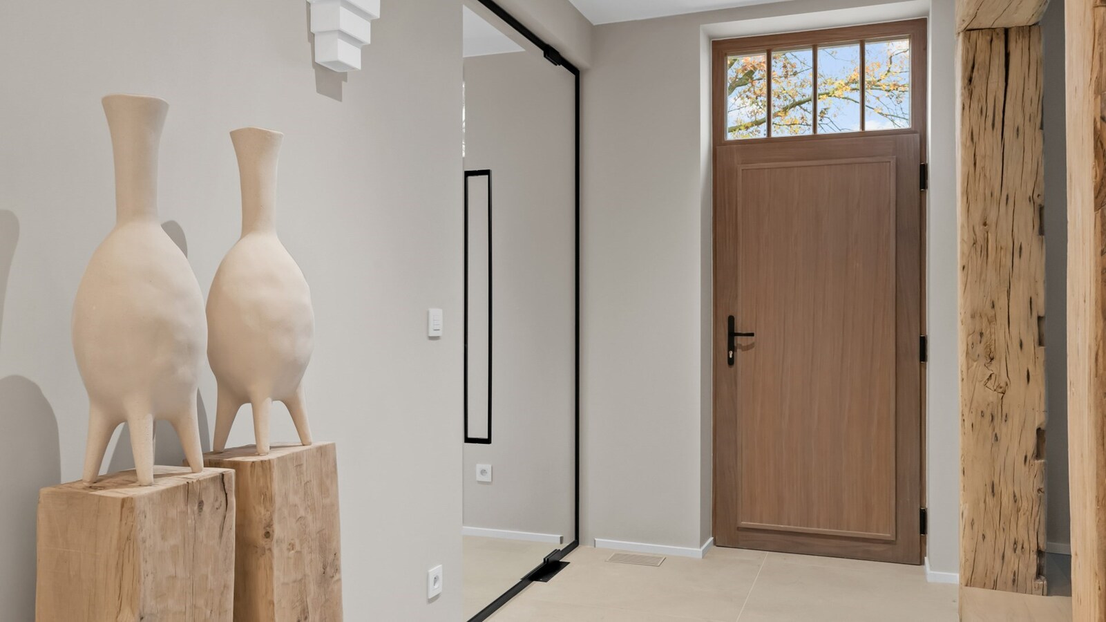 Luxueus landhuis met binnen- en buitenpiste en paardenstallen op een domein van ca. 3 ha te As 