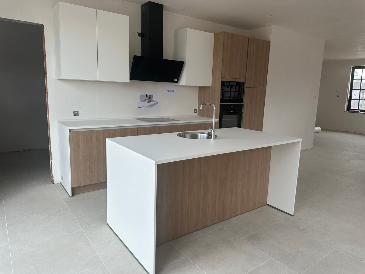 Nieuw duplex appartement met 3 slpks. en terras van 31 m² 