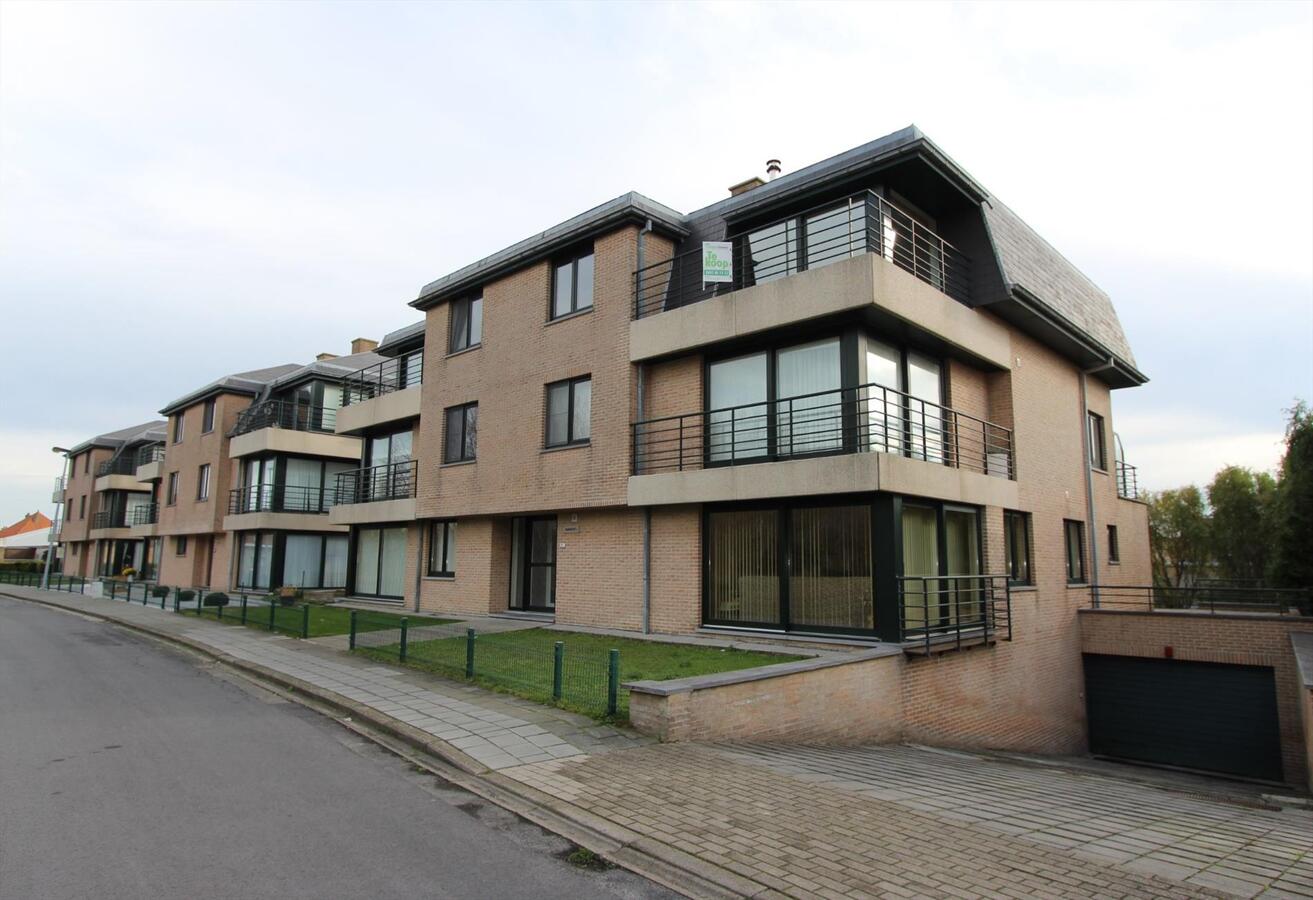 Rustig gelegen en perfect zon-georiënteerd villa-appartement met vrij zicht op beschermd duinengebied  in Middelkerke 