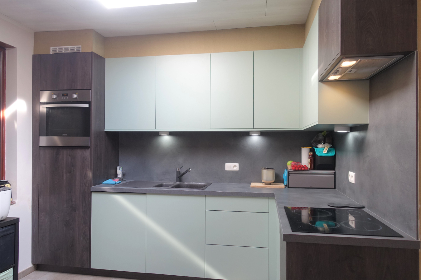 Instapklare woning met zonnige tuin in het centrum van Eernegem 