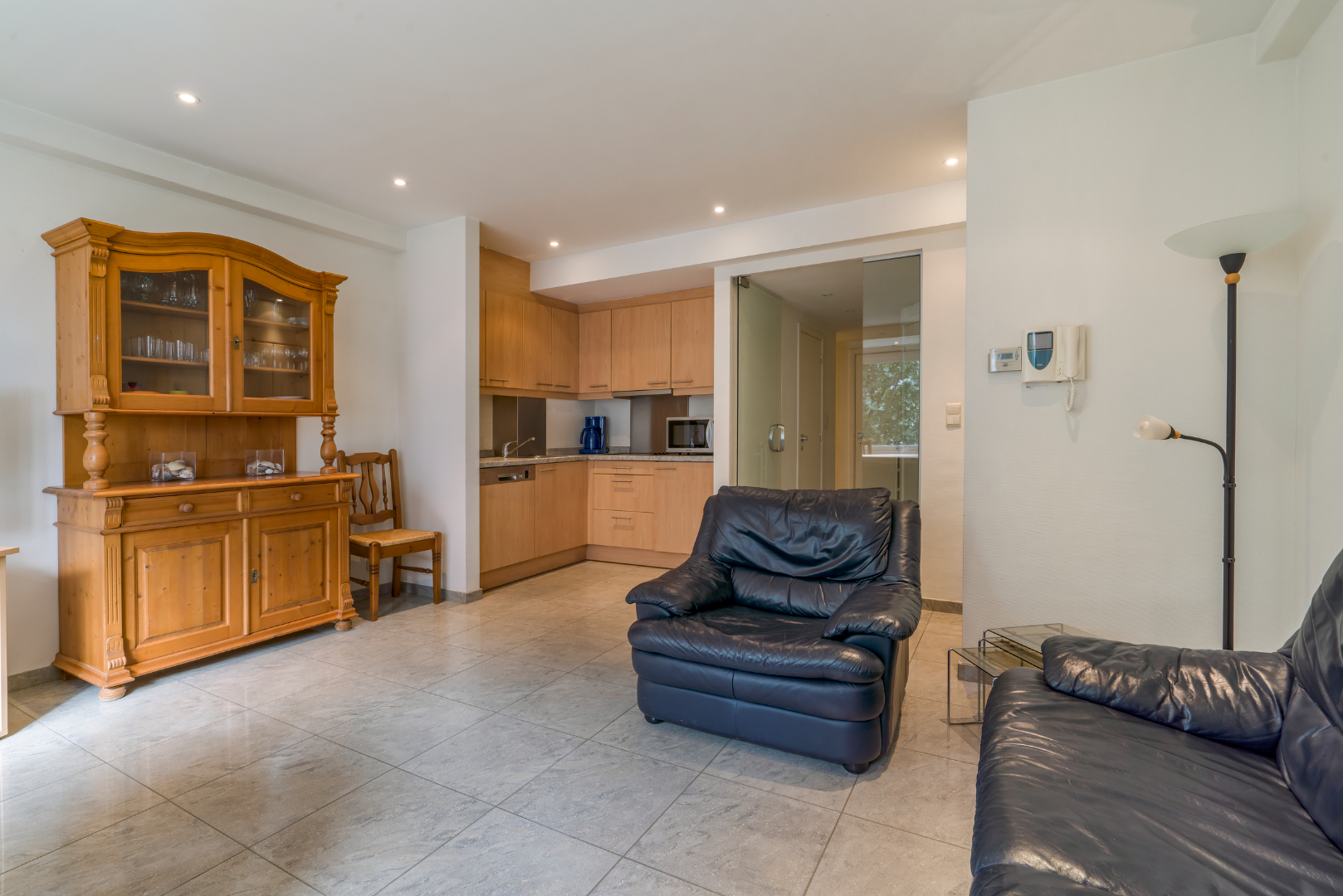 APPARTEMENT MET 2 SLAAPKAMERS OP TOPLIGGING 