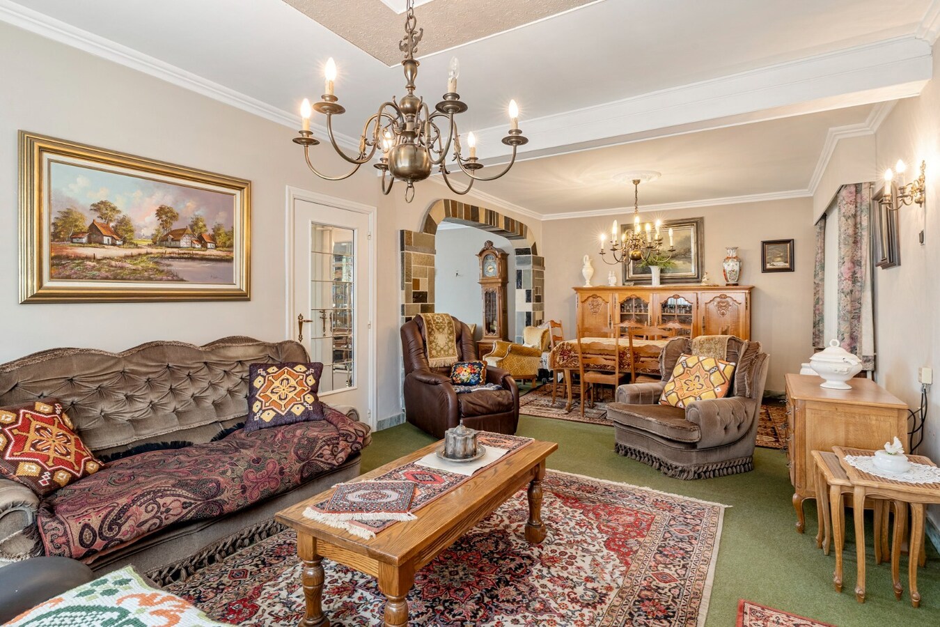 Halfvrijstaande gezinswoning op een ruim perceel van 13a80ca op wandelafstand van het centrum van Opoeteren! 