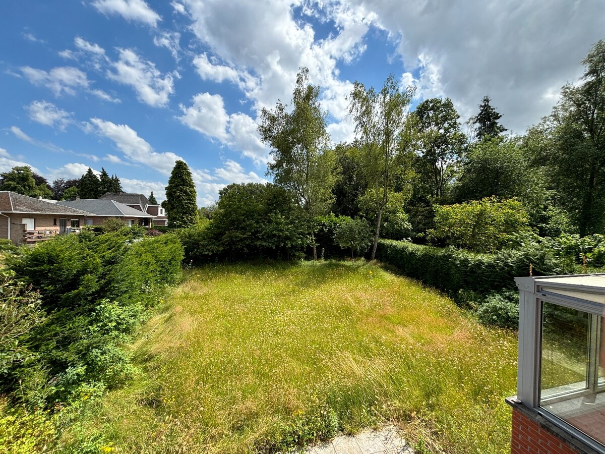 Te renoveren woning op een Zuid perceel 767 m² 