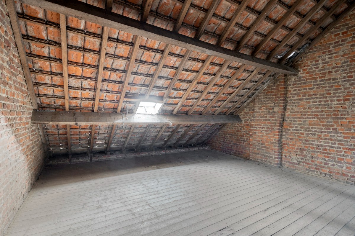 Half open bebouwing met 3 slaapkamers, tuin, terras en tuinhuis in Kessel-Lo! – EPC F kWh/m² - bewoonbare opp. 128 m² 