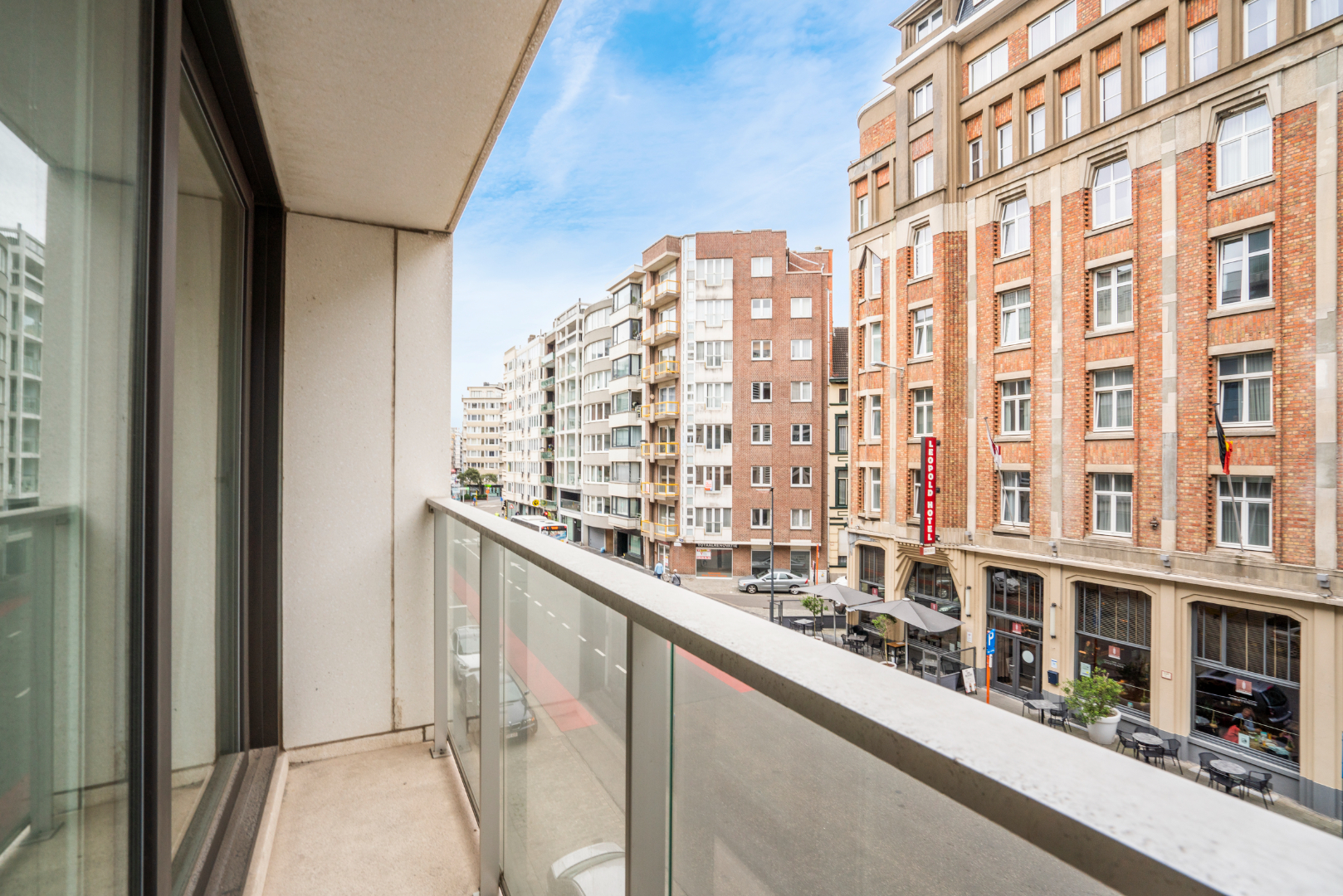 RECENT 2 SLAAPKAMER APP. MET TERRAS IN CENTRUM OOSTENDE 