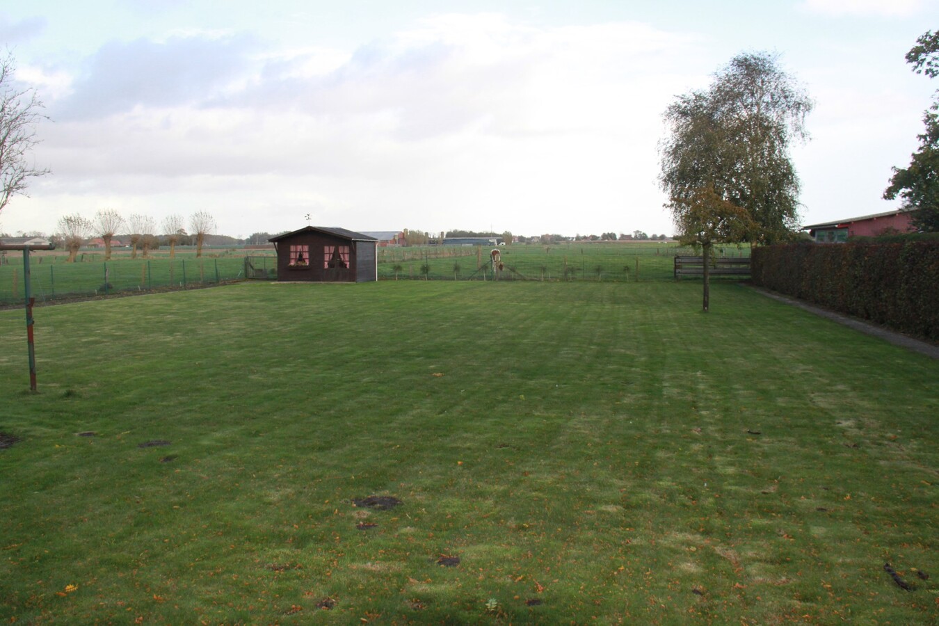 Alleenstaande woning met open zicht achteraan 