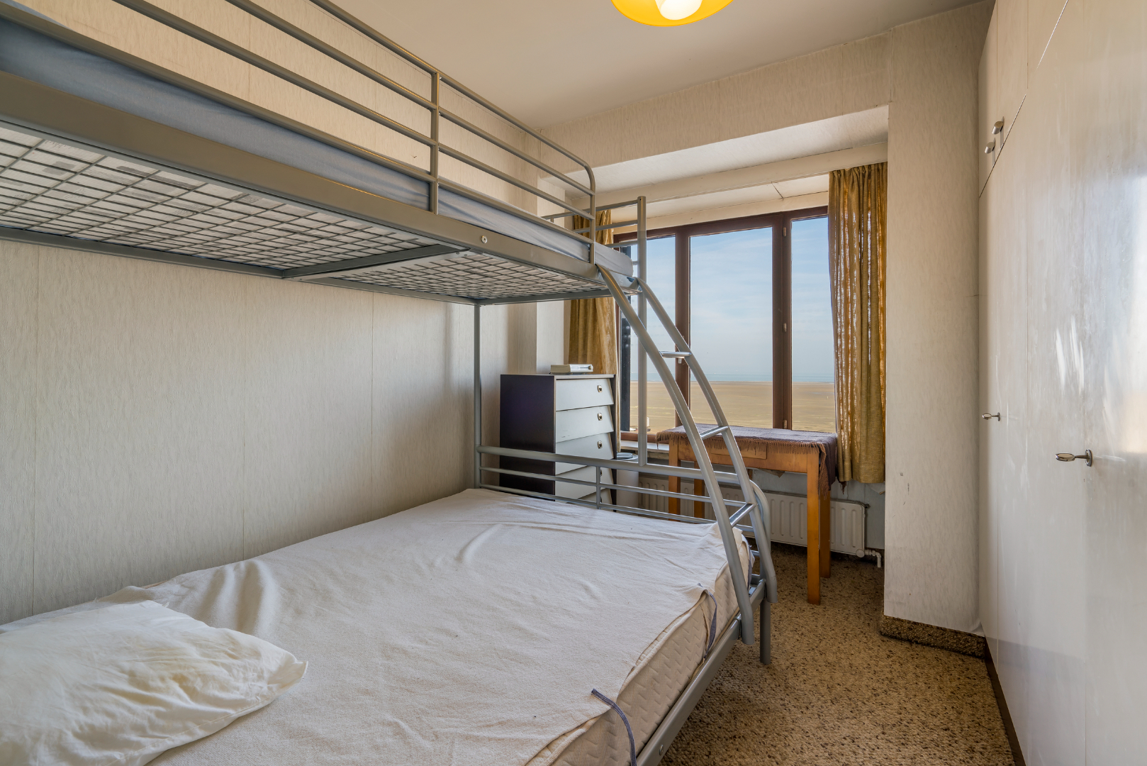 prachtig hoek appartement met 2 slaapkamers 