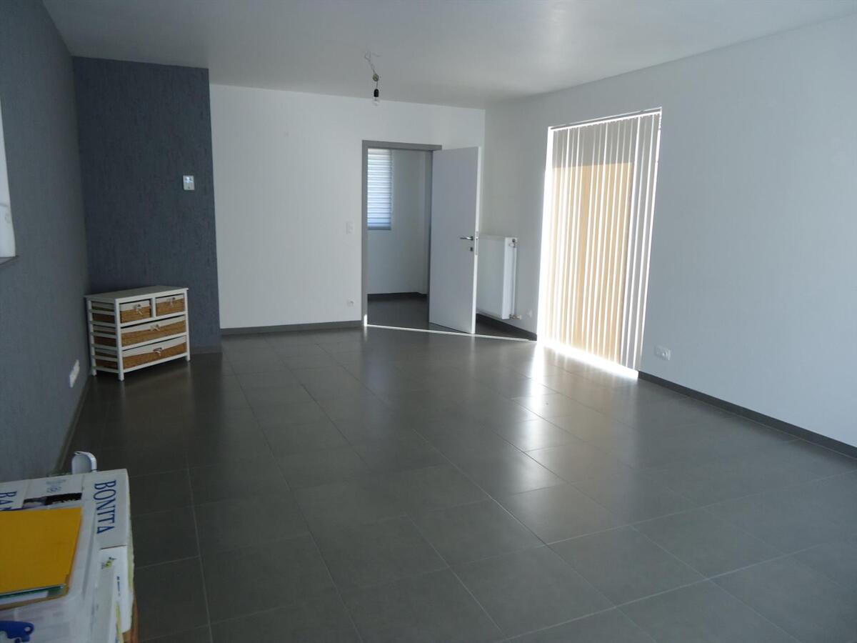 Ruime nieuwbouwwoning met zongerichte tuin en 3 slaapkamers 