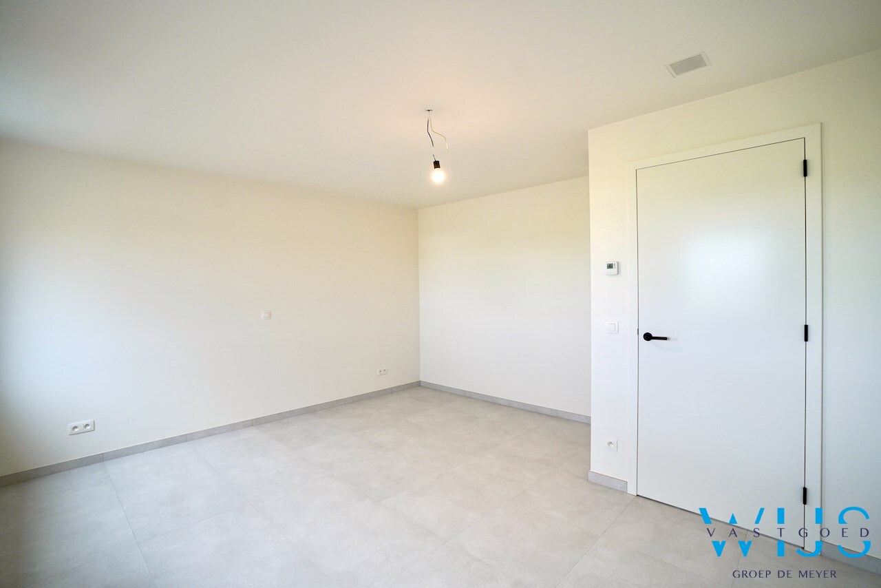 Zeer ruime nieuwbouw op 510m² te ASSENEDE/BASSEVELDE! 