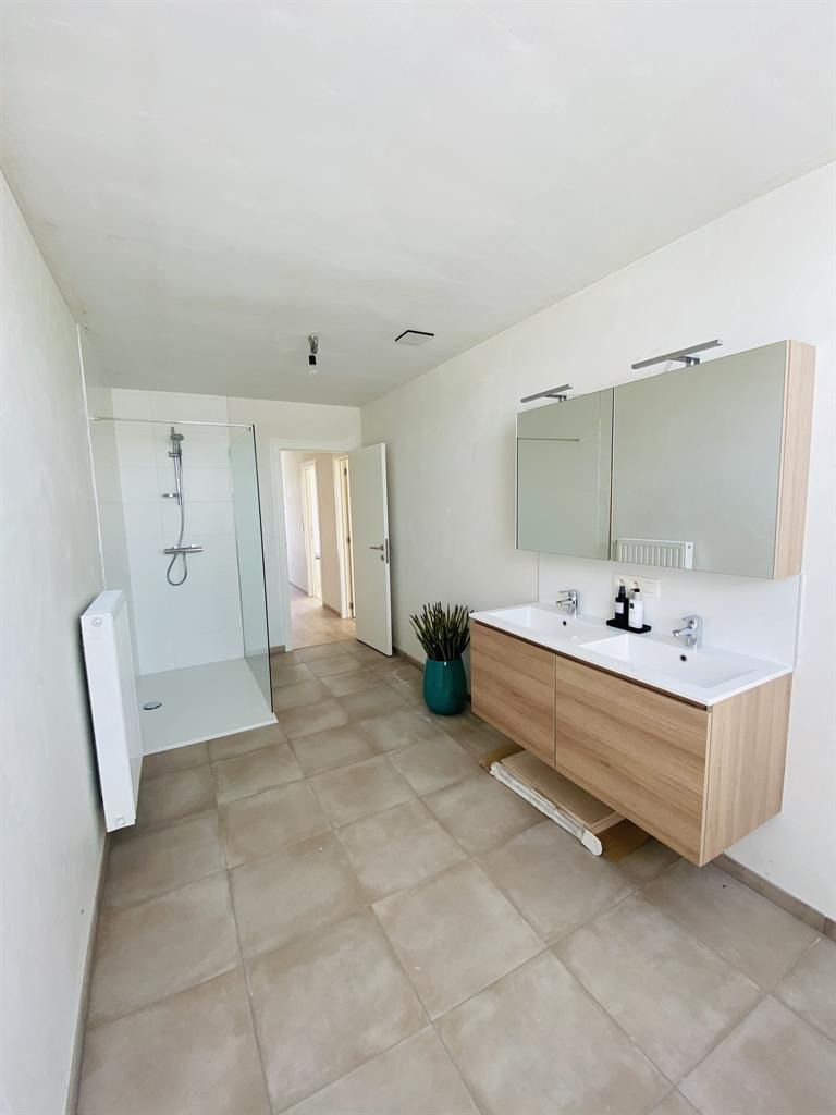 Bestaande nieuwbouwwoningen gelegen in een rustige verkaveling te Klemskerke 