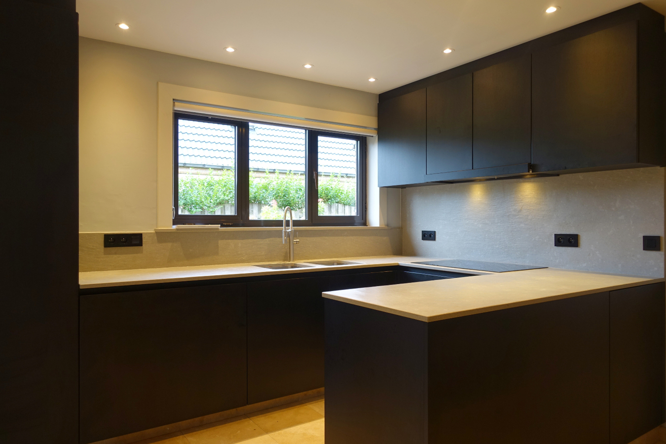 Instapklare woning met tuin en zonnig terras 