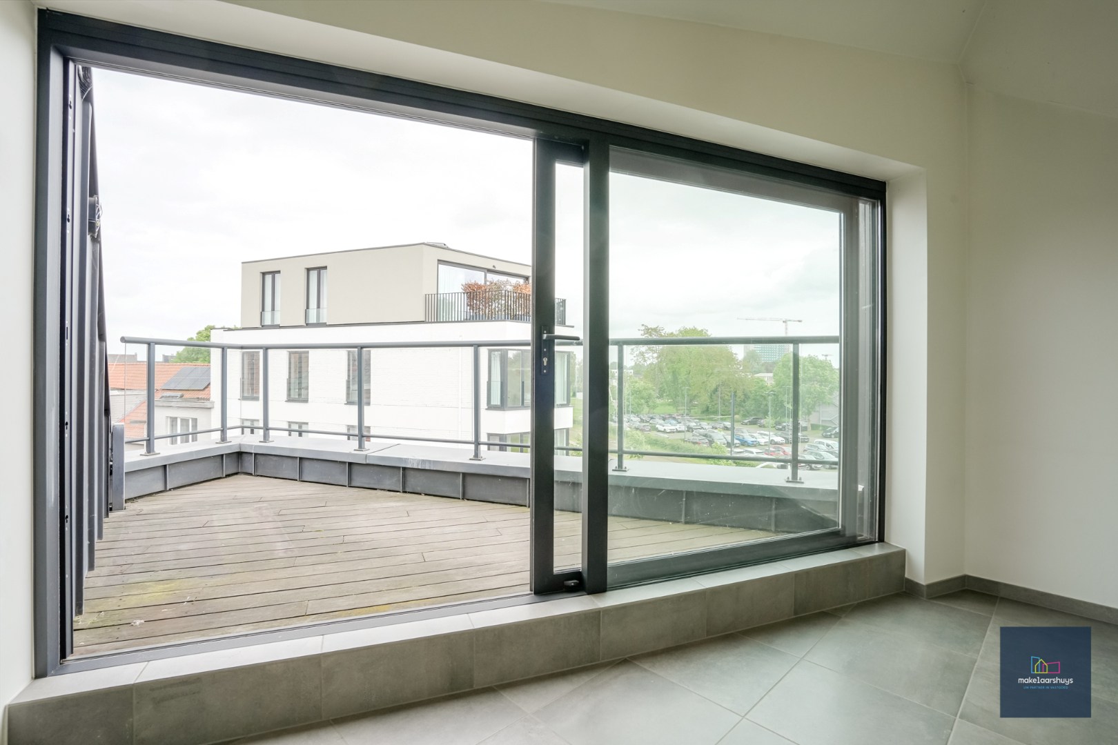 Schitterende duplex met 2 slpk en terras + fietsenberging 