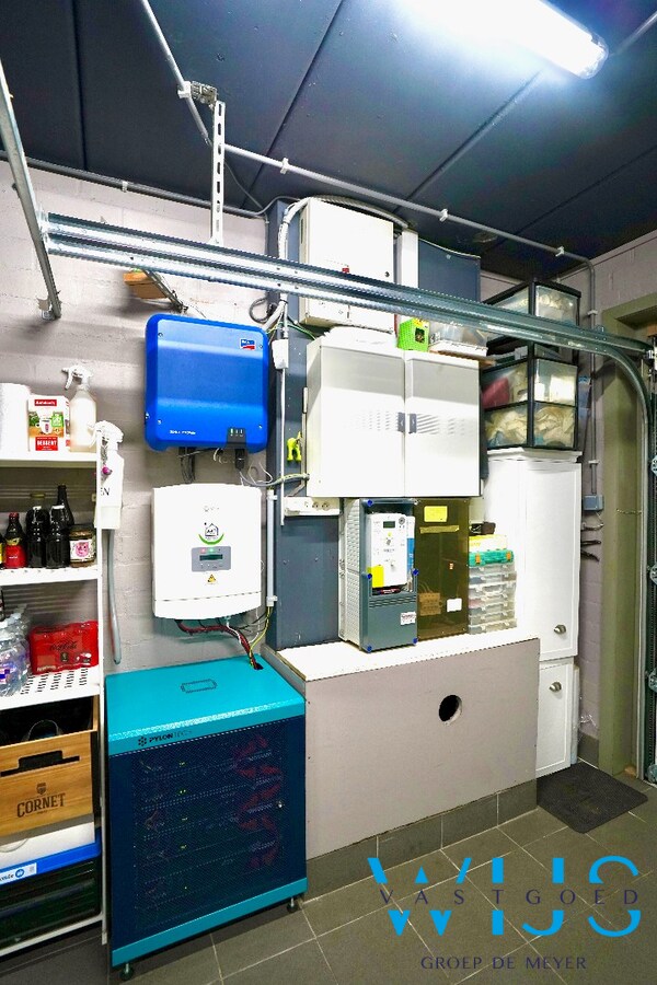 Instapklare bungalow met 5 slaapkamers, zonnepanelen en EPC label  A ! 