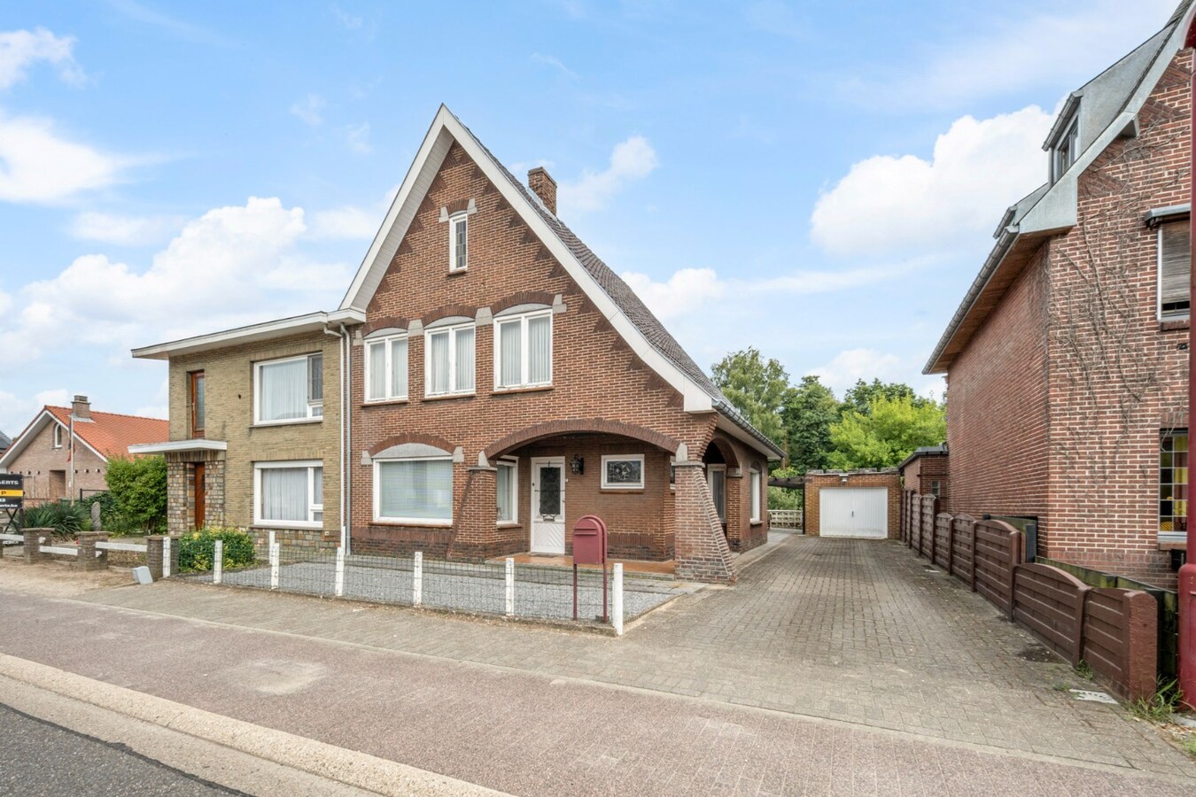 Met optie - reservatie - Woning - Opoeteren