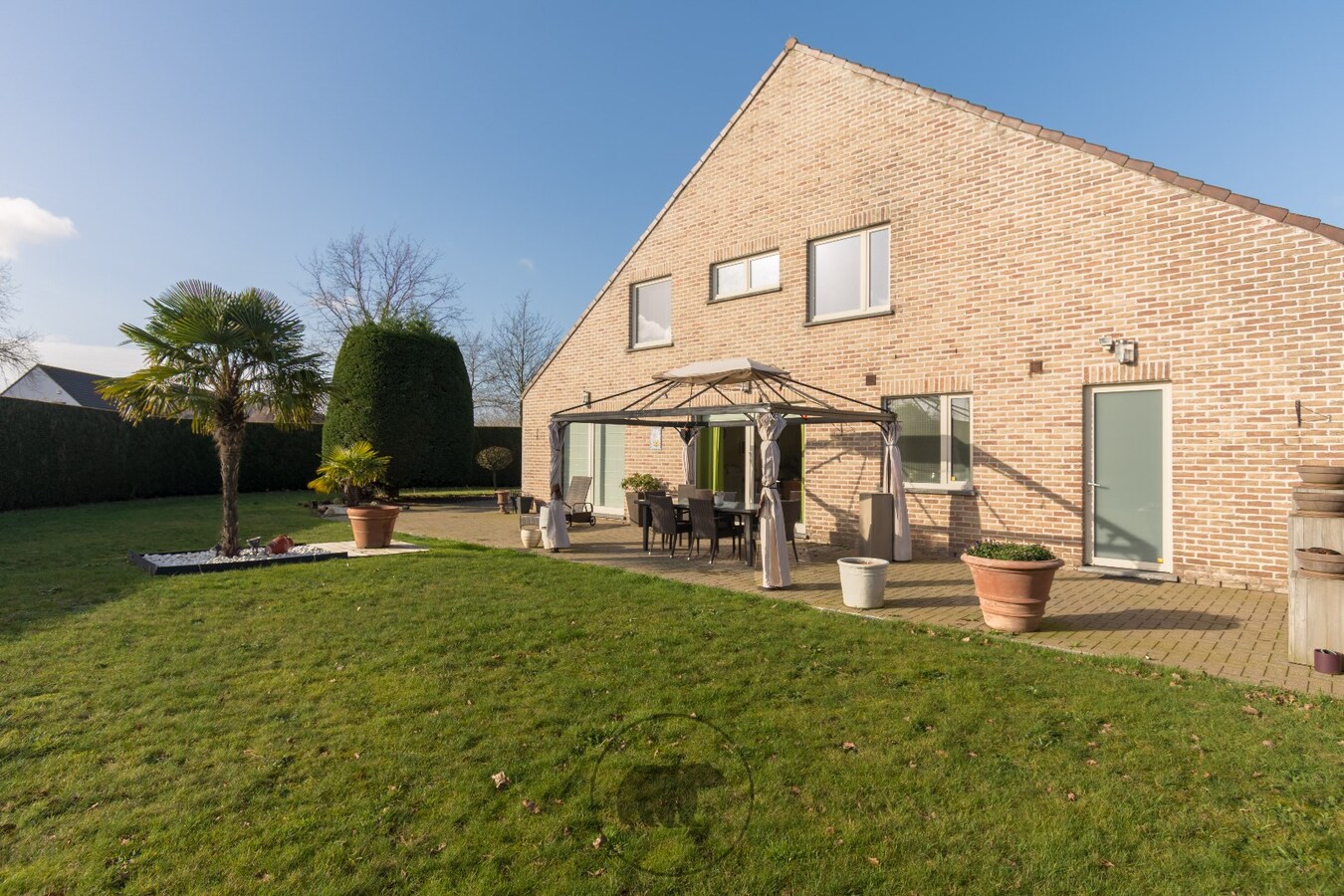 Ruime instapklare en energiezuinige villa te Lochristi 