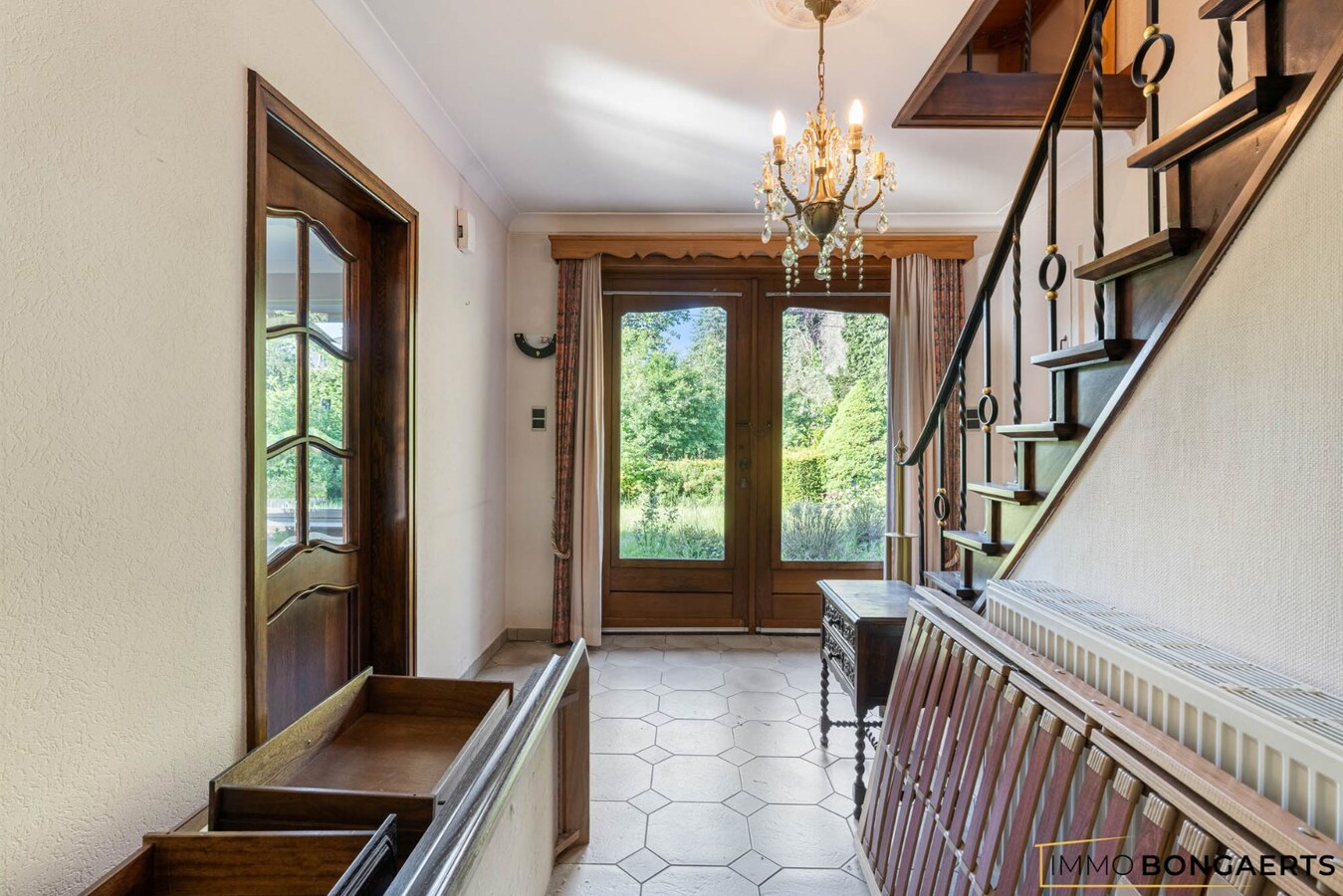 Rustig gelegen woning op een groot perceel 