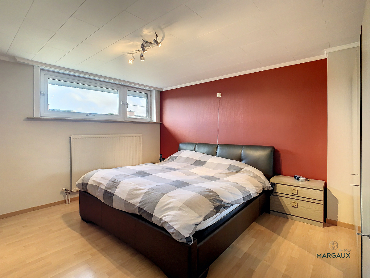 Instapklare halfopen bebouwing in rustige straat 