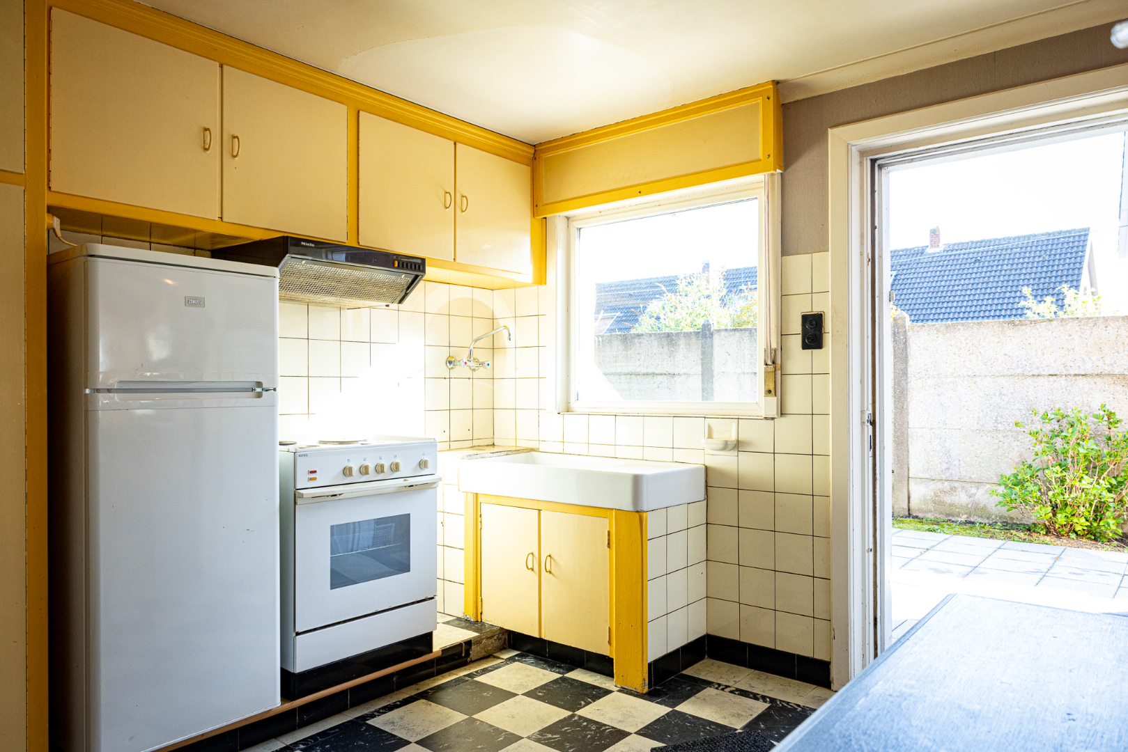 Charmante te renoveren woning op 469m² landelijk gelegen te Maldegem 
