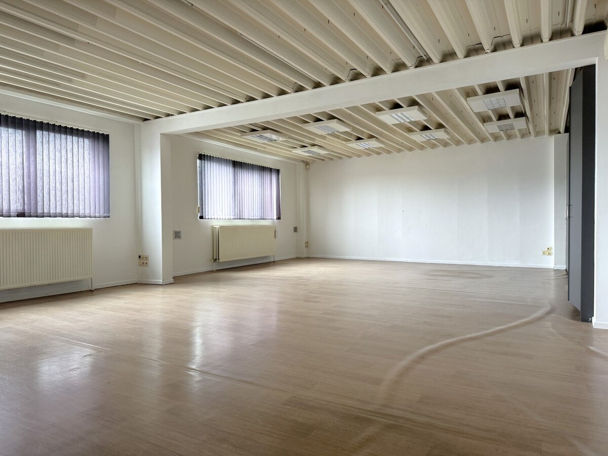 Kantoor verhuurd in Ravels